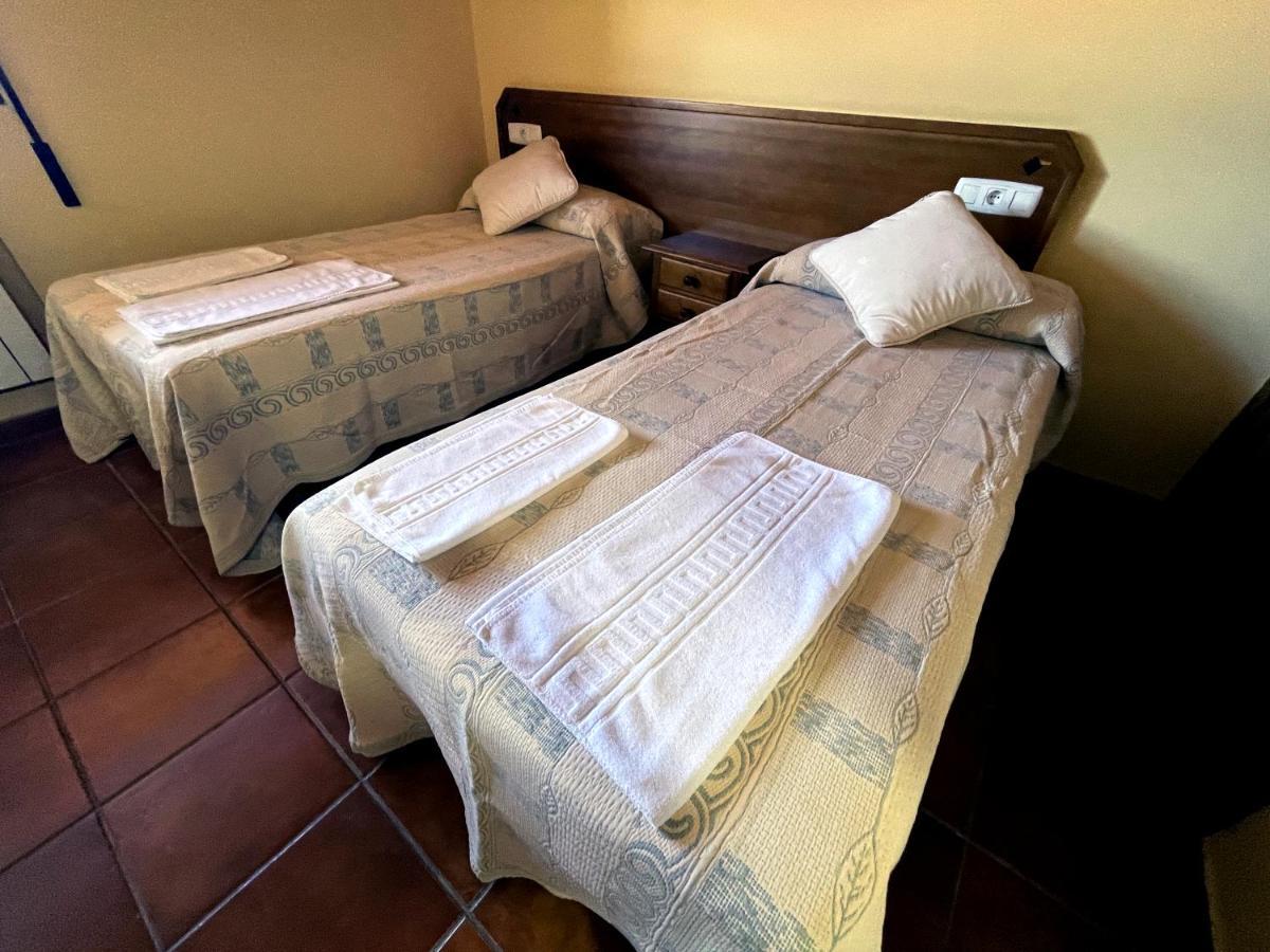 La Guarida De La Lleira Hotel Ferreras de Arriba Kültér fotó