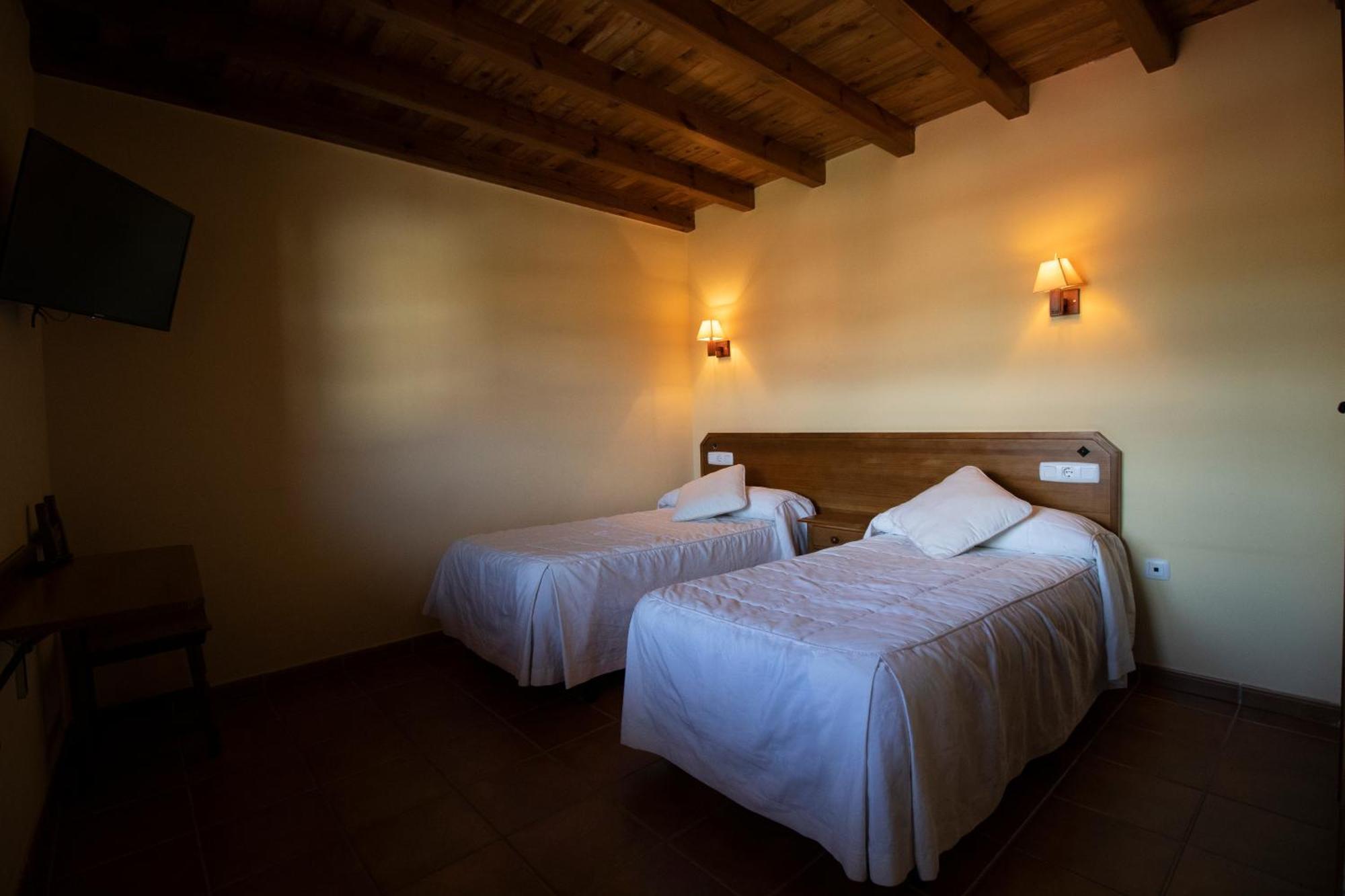 La Guarida De La Lleira Hotel Ferreras de Arriba Kültér fotó