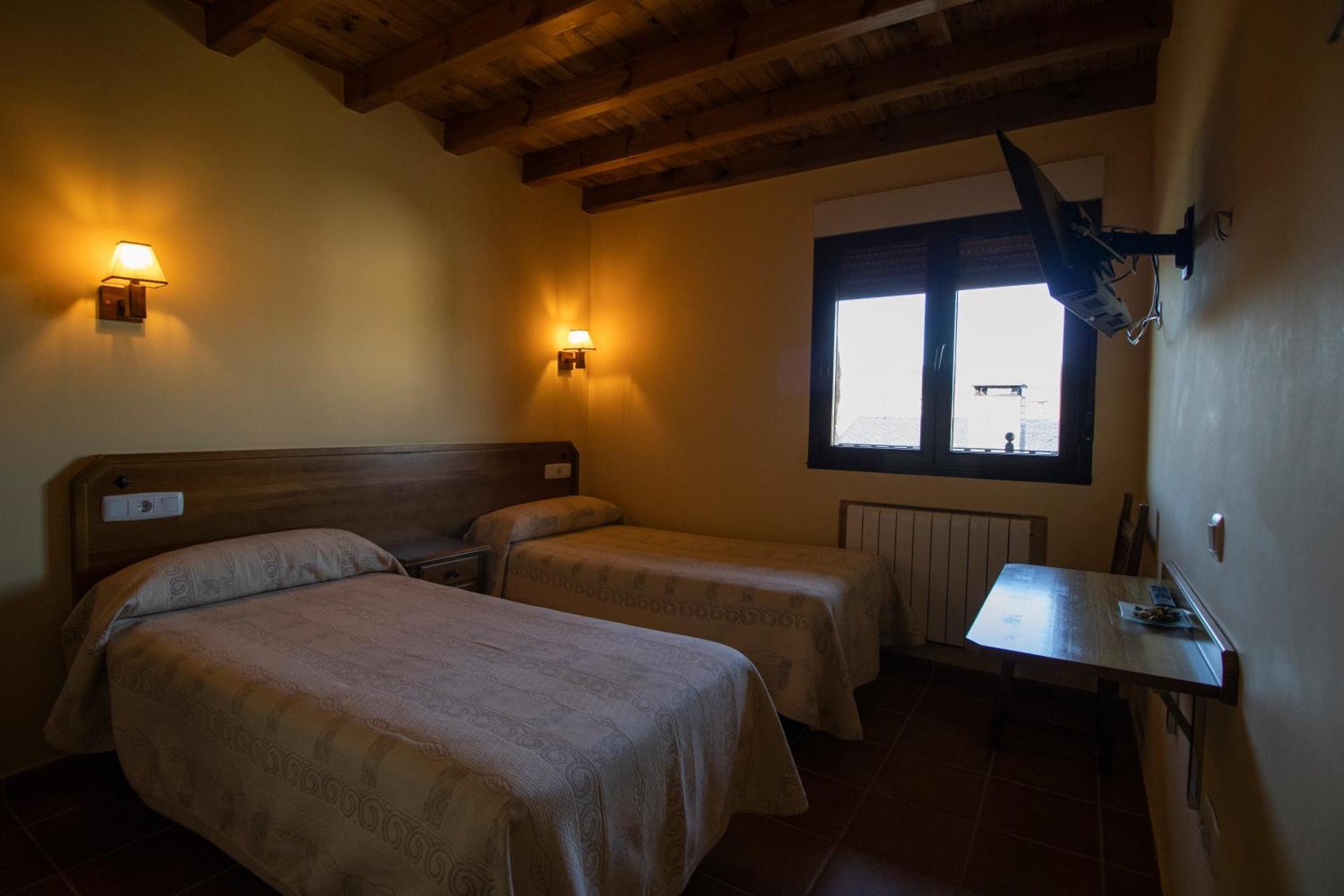 La Guarida De La Lleira Hotel Ferreras de Arriba Kültér fotó